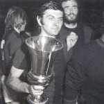 Giacomo Bulgarelli con la Coppa Italia 1974.