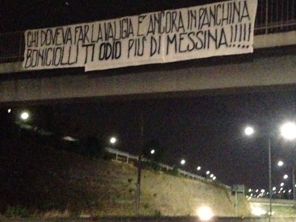 Striscione contro Boniciolli