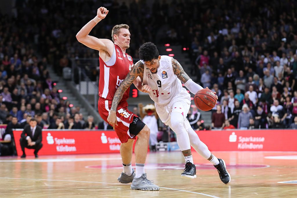 Telekom Baskets Bonn v Brose Bamberg - easyCredit BBL