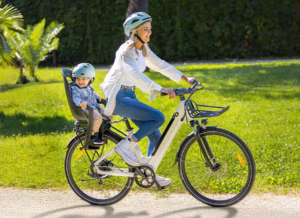 City Bike Elettrica vs Monopattino Elettrico Quale Conviene Davvero in Città