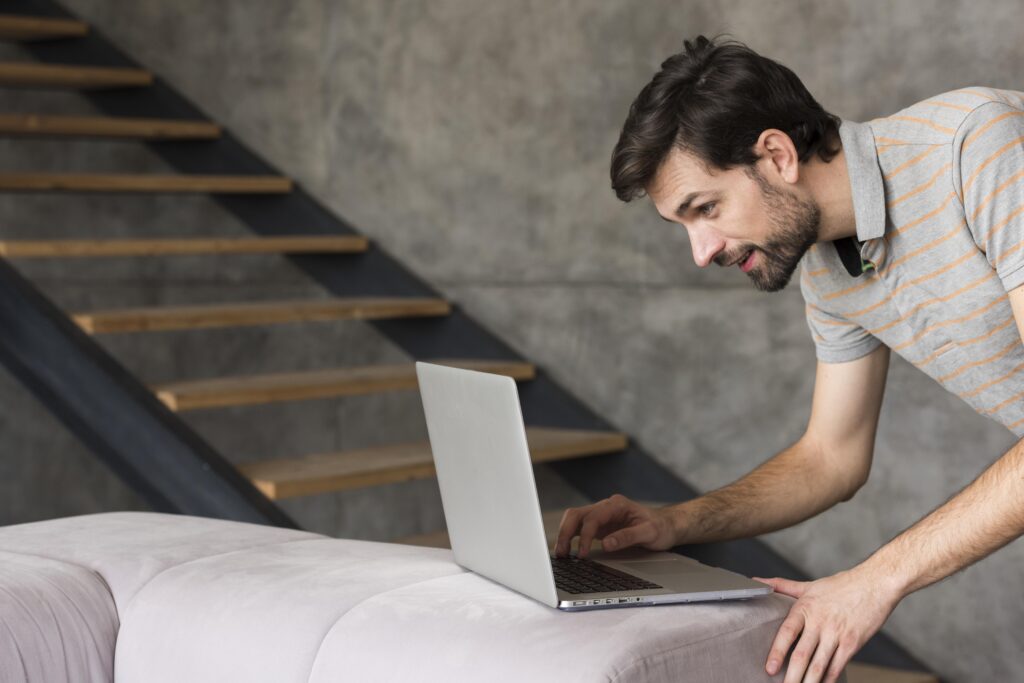 father-home-with-laptop