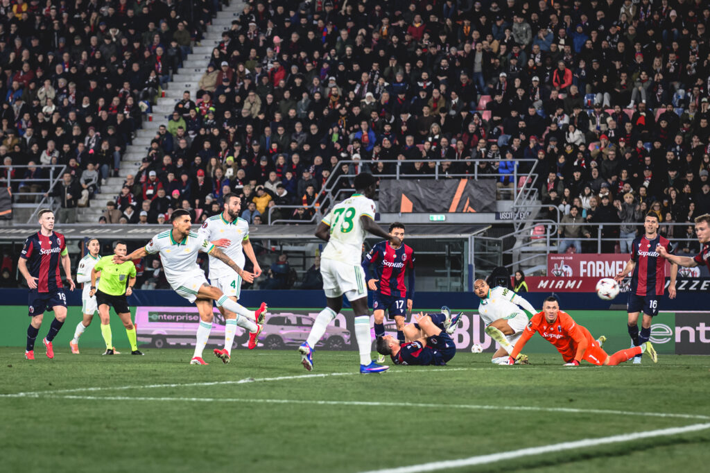 Bologna FC 1909 v AS Roma - UEFA Europa League 2025/26 Round of 16 First Leg